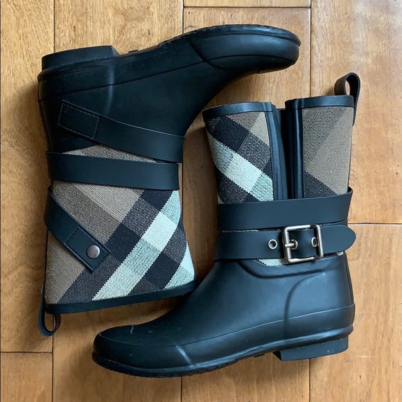 Burberry short black rain boots - Picture 1 of 7
